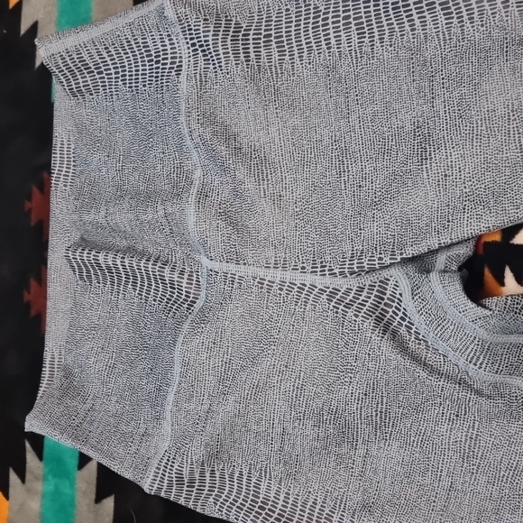 Zyia Supreme Caymen Legging - Picture 3 of 5